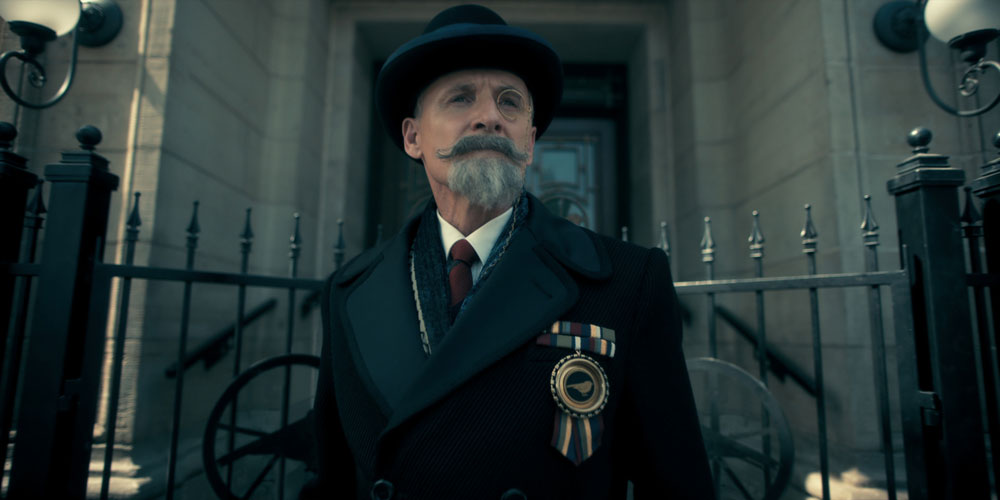 Foto: Colm Feore, The Umbrella Academy - Copyright: 2022 Netflix, Inc.; Courtesy of Netflix