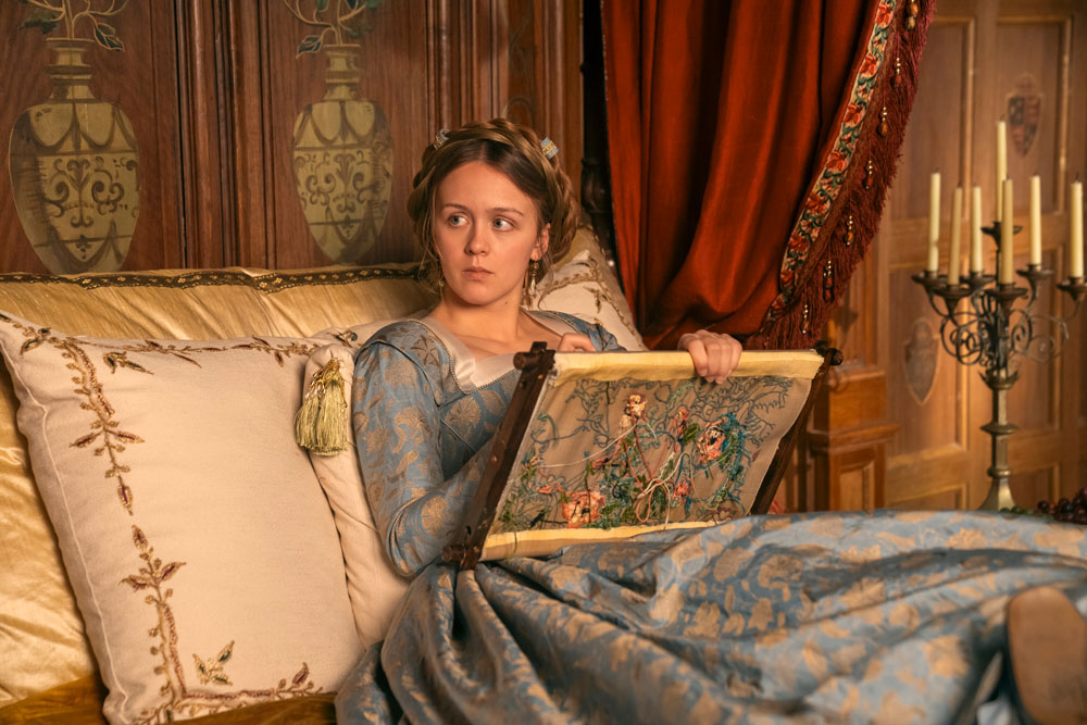 Foto: Isabella Brownson, My Lady Jane - Copyright: Amazon Content Services LLC; Jonathan Prime/Prime Video