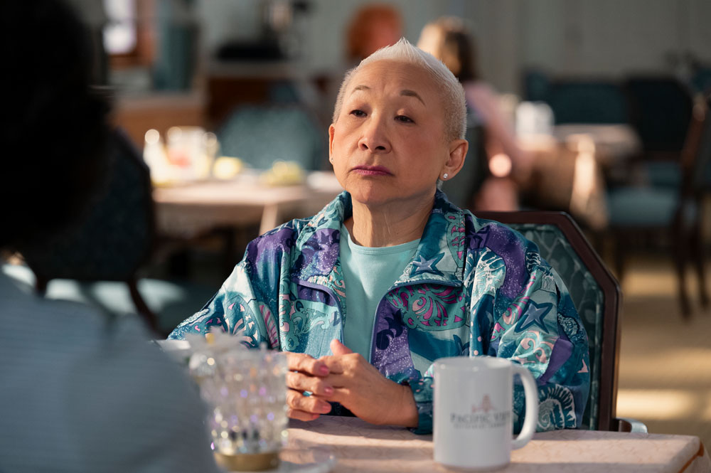 Foto: Lori Tan Chinn, Undercover im Seniorenheim - Copyright: 2024 Netflix, Inc.; Colleen E. Hayes/Netflix