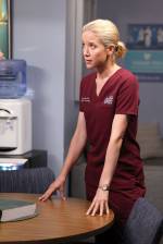 Foto: Jessy Schram, Chicago Med - Copyright: Universal Studios. Alle Rechte vorbehalten.; 2022 NBCUniversal Media, LLC; George Burns Jr/NBC