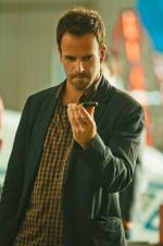 Foto: Jonny Lee Miller, Elementary - Copyright: Paramount Pictures