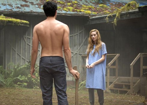 Foto: Rhys Ward & Sophie Lowe, The Returned (© 2015 A+E Studios, LLC and Fremantlemedia North America, Inc.)